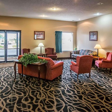 Quality Inn&Suites Mendota near I-39 Esterno foto
