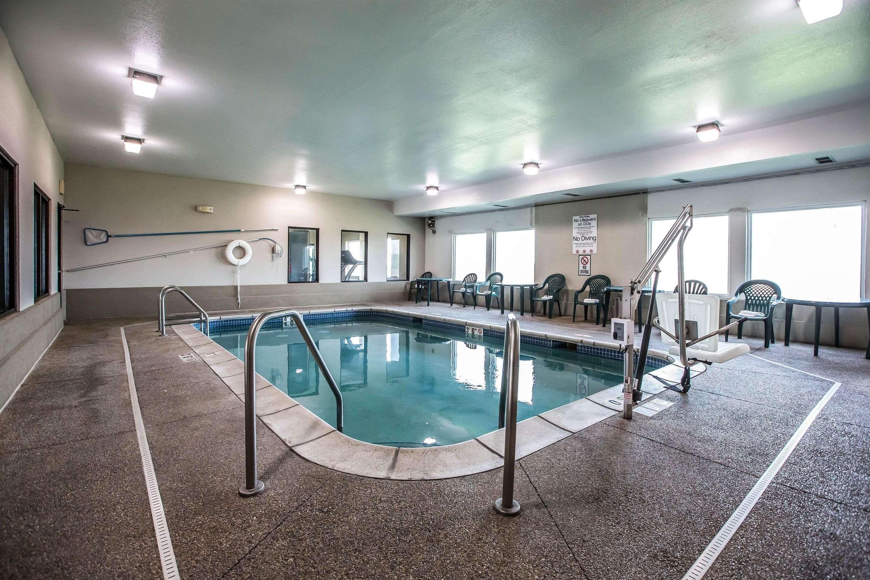 Quality Inn&Suites Mendota near I-39 Esterno foto