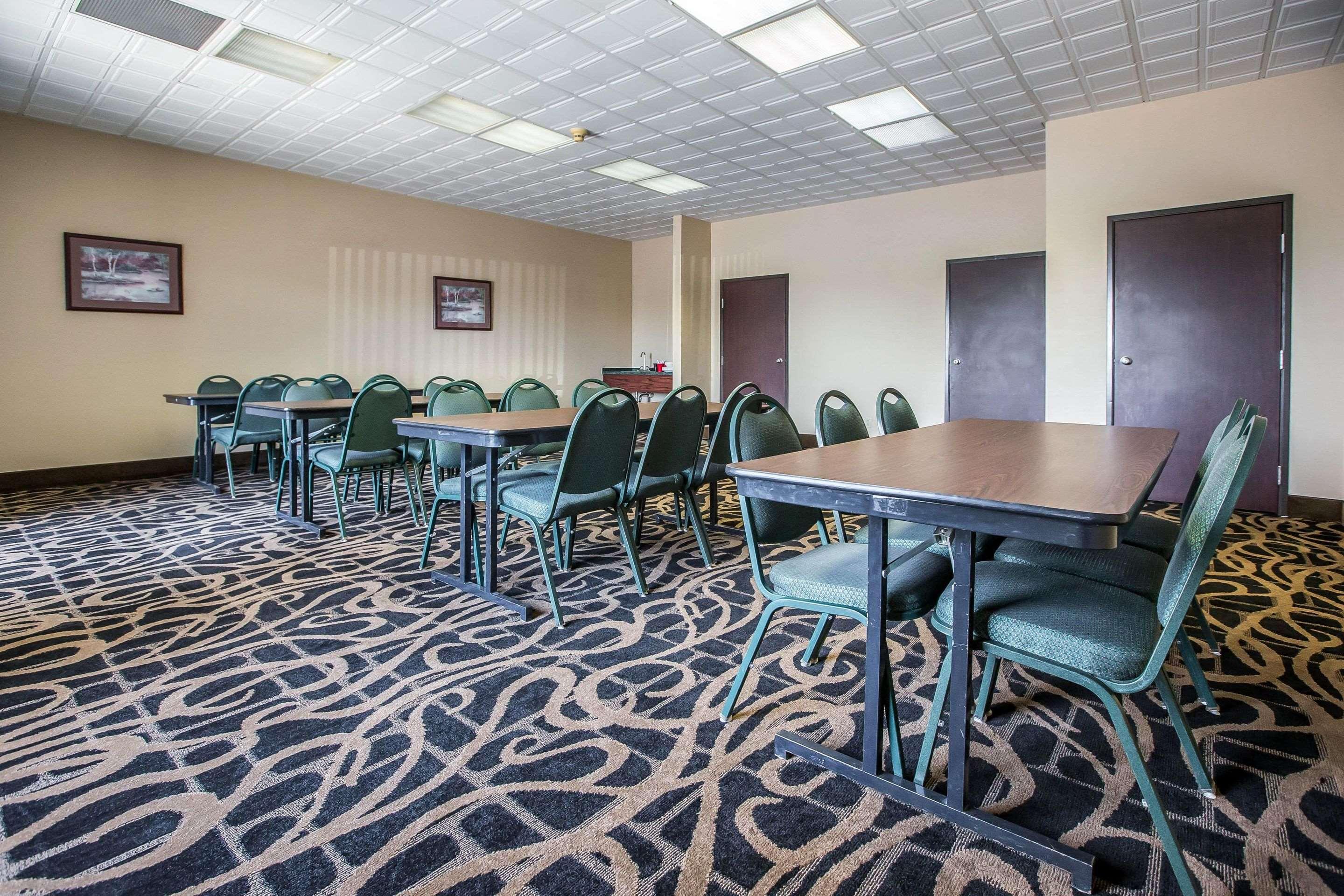 Quality Inn&Suites Mendota near I-39 Esterno foto