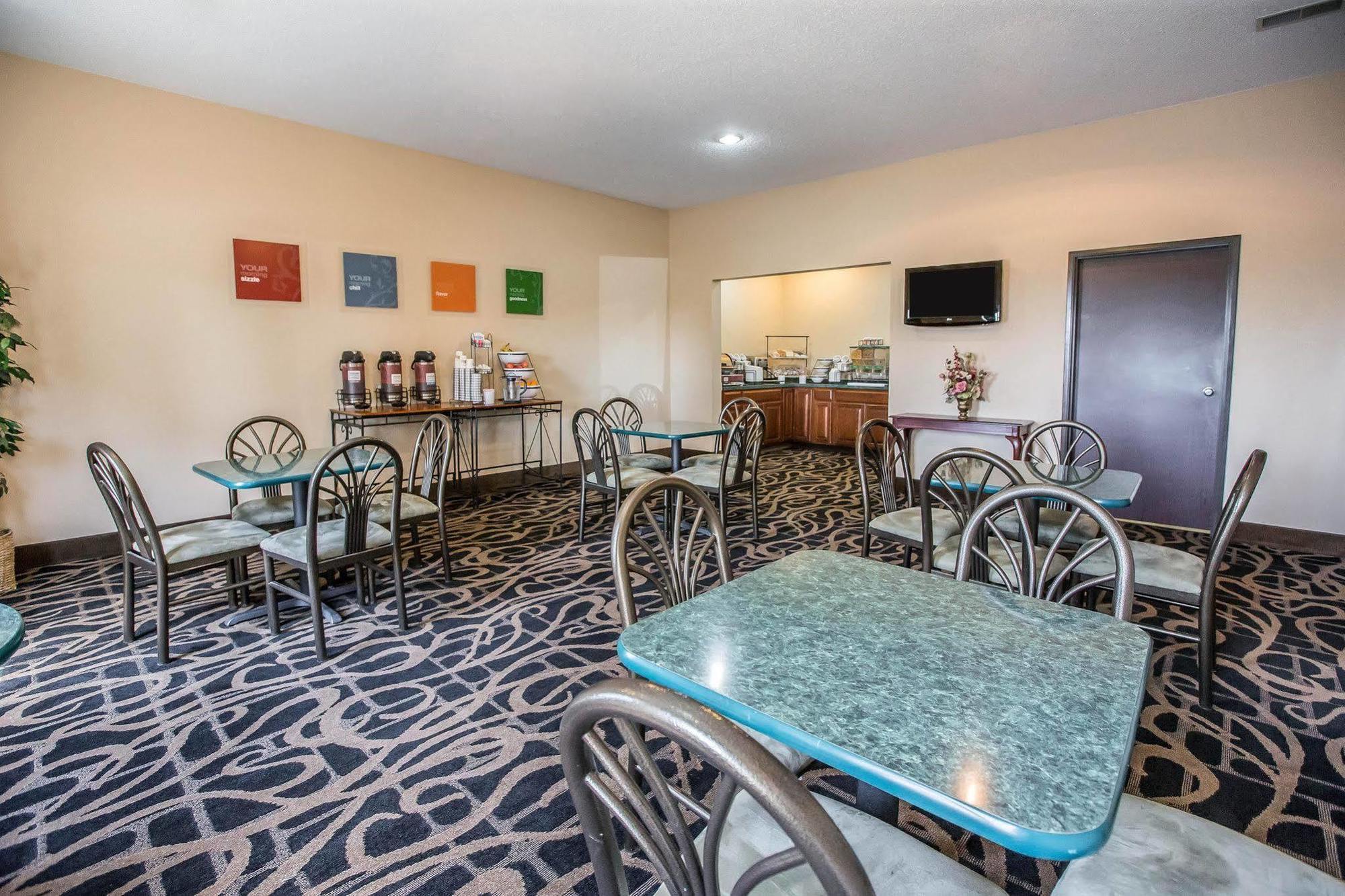 Quality Inn&Suites Mendota near I-39 Esterno foto